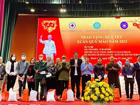 Hà Nam: Tết yêu thương đến với 600 người nghèo