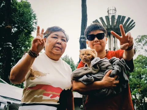 Hành trình xuyên Việt về nhà ăn Tết của giảng viên đại học U80 và con gái