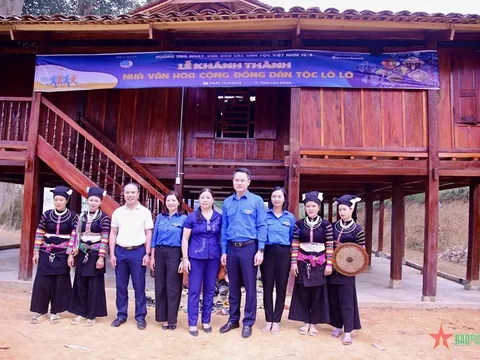 Khánh thành Nhà văn hóa cộng đồng đồng bào dân tộc Lô Lô tại Cao Bằng