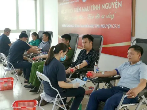 Quan tâm xây dựng cộng đồng nhân ái