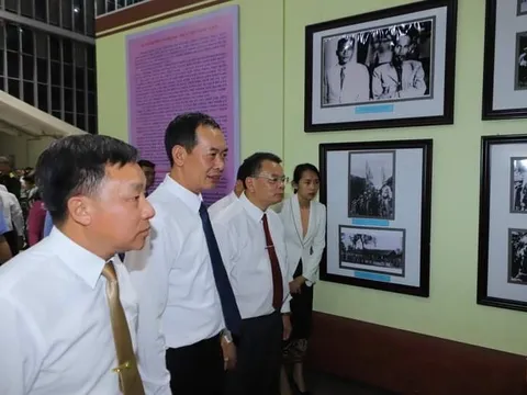 Thanh Hóa: Khai mạc triển lãm ảnh và các ấn phẩm văn hóa về quan hệ “Thắm tình hữu nghị Việt – Lào, Thanh Hóa - Hủa Phăn”