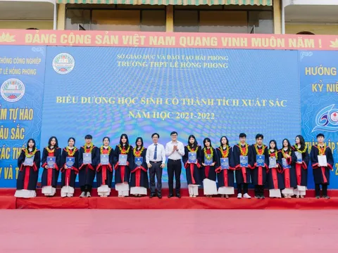 Trường THPT Lê Hồng Phong (Hải Phòng): 100% học sinh đỗ tốt nghiệp THPT năm 2022