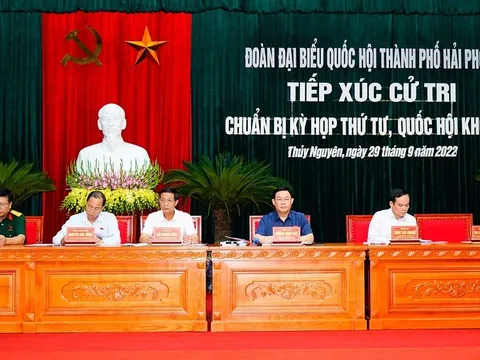 Chủ tịch Quốc hội Vương Đình Huệ tiếp xúc cử tri huyện Thủy Nguyên, thành phố Hải Phòng trước Kỳ họp thứ Tư