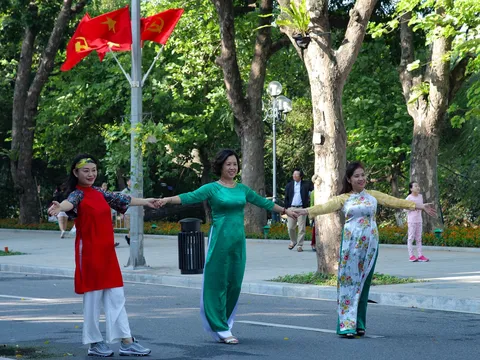 Nghỉ Tết âm 9 ngày để người lao động được nghỉ ngơi