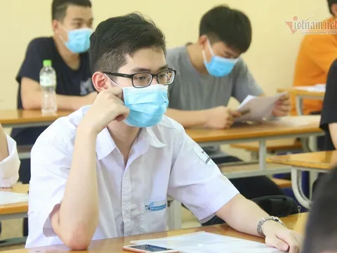 Điểm chuẩn đại học: Tại sao kinh tế, công nghệ thông tin, máy tính 'lên ngôi'?