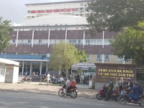 Giám đốc và kế toán trưởng bệnh viện đa khoa Cần Thơ bị kỷ luật