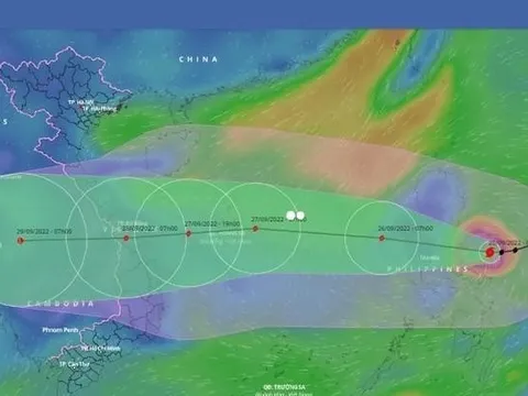 Thủ tướng yêu cầu hoãn các cuộc họp không cấp bách, tập trung ứng phó khẩn cấp bão Noru
