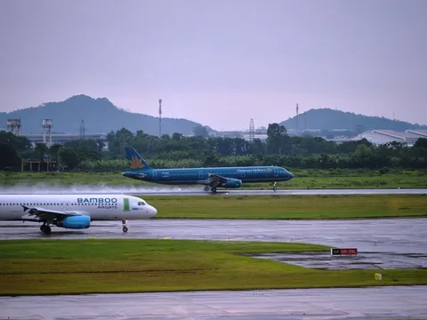 Các sân bay được mở cửa, hoạt động trở lại sau bão Noru