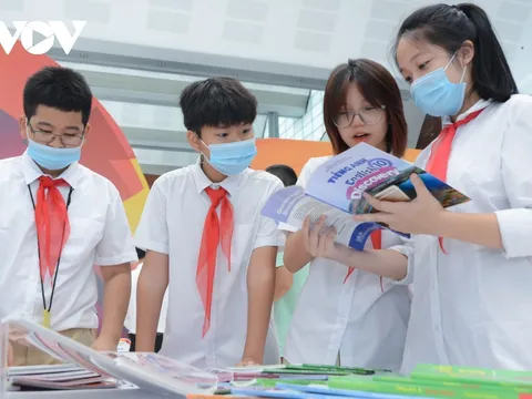 Nhà xuất bản lý giải nguyên nhân thiếu SGK đầu năm học mới