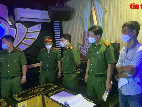 TP.HCM: 61 quán karaoke, bar bị đình chỉ, tạm đình chỉ hoạt động vì vi phạm PCCC