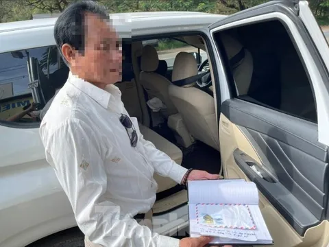 Bắt quả tang 3 đối tượng mạo danh phóng viên cưỡng đoạt tài sản của doanh nghiệp