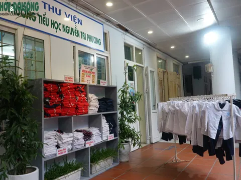 'Siêu thị đồng phục 0 đồng' hỗ trợ học sinh khó khăn giữa lòng thủ đô