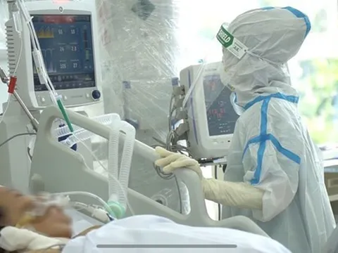 Số ca mắc COVID-19 giảm mạnh, vì sao tử vong vẫn cao?