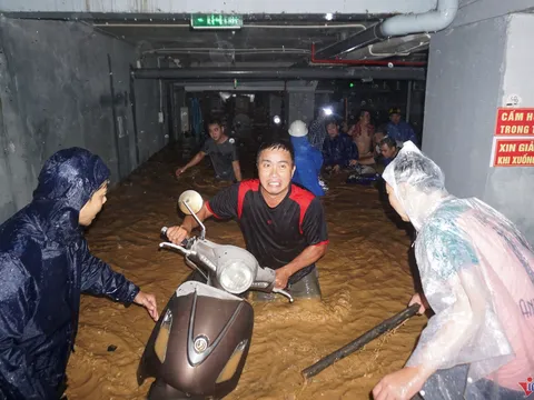 Chưa từng thấy trận mưa nào dị thường như ở Đà Nẵng