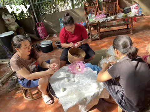 Nghĩa tình giúp cả làng thoát đói rét trong cơn lũ quét, lũ ống ở Kỳ Sơn