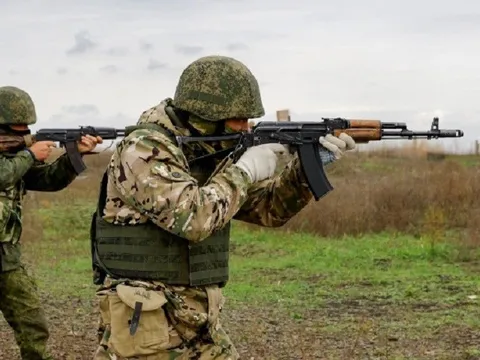 Xả súng tại thao trường gần Ukraine, gần 30 người thương vong