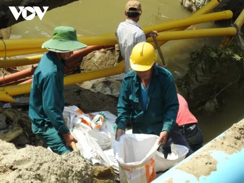 Miền Trung khắc phục hậu quả mưa lũ, sẵn sàng ứng phó bão số 6