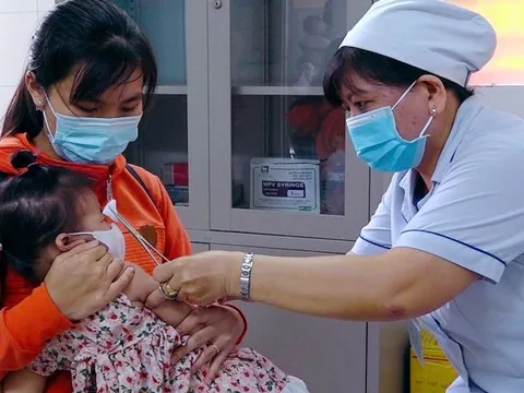 TP.HCM vẫn chưa có vaccine sởi, DPT cho tiêm chủng mở rộng