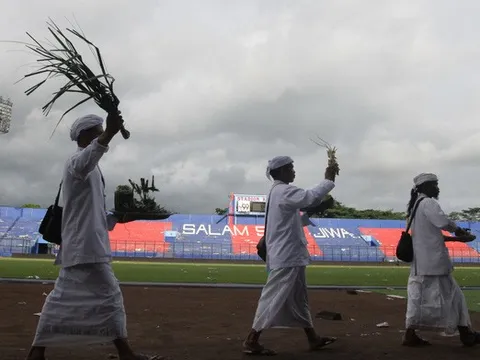 Indonesia: Phá dỡ sân vân động xảy ra bạo loạn làm 133 người tử vong