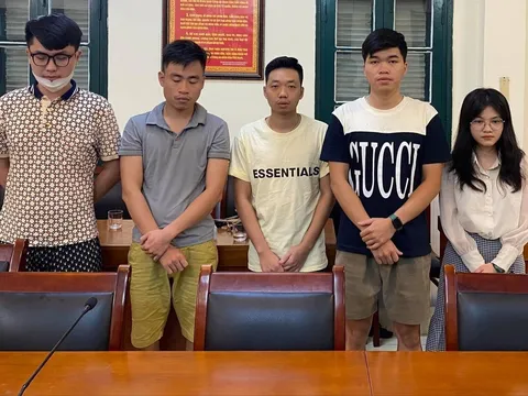 Triệt phá đường dây mạo danh Bệnh viện mắt Trung ương để lừa người già