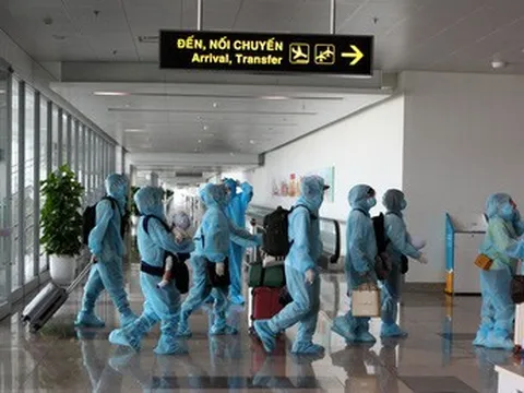 Khẩn: 10 quận, huyện Hà Nội có 1 ngày để cung cấp tài liệu vụ 'chuyến bay giải cứu'