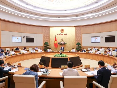 Thủ tướng nêu hàng loạt nhiệm vụ, giải pháp quan trọng để hoàn thành tốt mục tiêu năm 2022