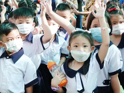 Sở GD&ĐT TP.HCM quyết định lùi giờ vào học của học sinh các cấp