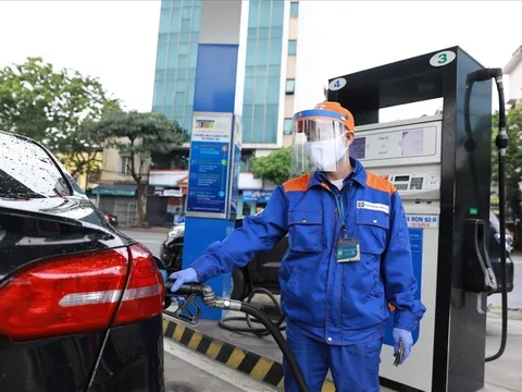 Giá xăng hôm nay dự báo tiếp tục tăng