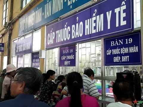 Lao đao vì thiếu thuốc, thiếu vật tư y tế... thiếu cả bác sỹ - Bộ Y tế cần hành động ngay