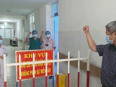 Thứ trưởng Bộ Y tế Nguyễn Trường Sơn nghỉ việc từ hôm nay 1/11
