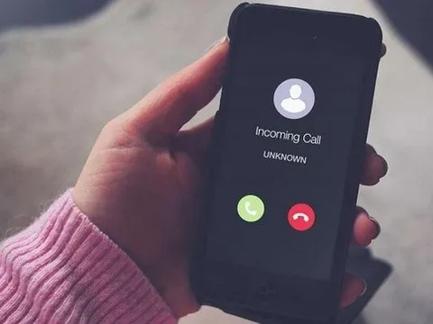 Người phụ nữ trình báo mất hơn 1,3 tỷ đồng sau cuộc gọi mạo danh của công an