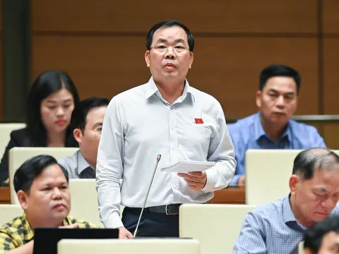 ĐBQH: Tăng lương đủ hấp dẫn cho cán bộ, công chức để ngăn ngừa tham nhũng