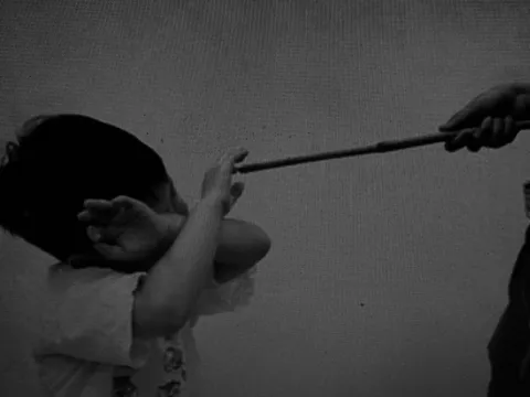 Bé gái 17 tháng tuổi tử vong bất thường tại điểm giữ trẻ, nghi bị bạo hành