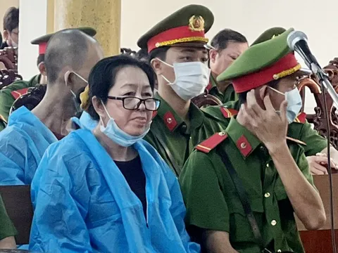 Xuất hiện tình tiết mới vụ ‘trùm buôn lậu’ vận chuyển 470.000 USD