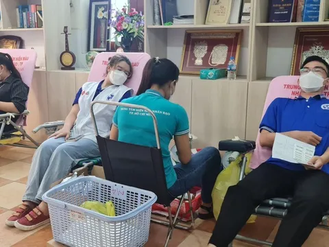 Sinh viên Lào, Campuchia tham gia hiến máu tình nguyện