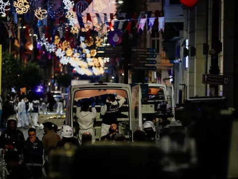 Nghi phạm vụ tấn công kinh hoàng tại phố đi bộ ở Istanbul khả năng cao là phụ nữ