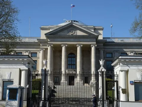 Đại sứ quán Nga tại Ba Lan bị tấn công