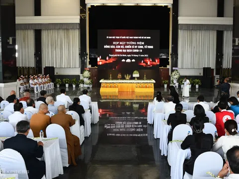 TP.HCM tưởng niệm 23.000 người qua đời vì đại dịch COVID-19