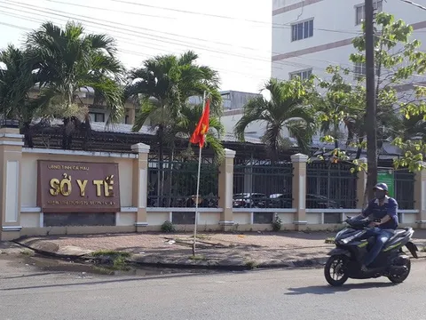 Nguyên Phó Giám đốc Sở Y tế Cà Mau bị kỷ luật cảnh cáo