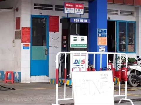 Bộ Công Thương lên 2 kịch bản xăng dầu cho năm 2023