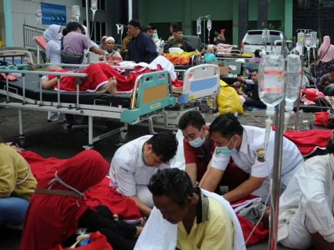 Số người chết trong động đất Indonesia tăng lên 162, phần lớn là trẻ em