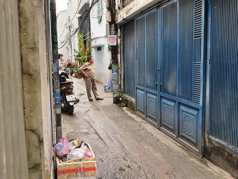 Sau tiếng nổ lớn, người đàn ông bị bỏng toàn thân chạy ra ngoài kêu cứu