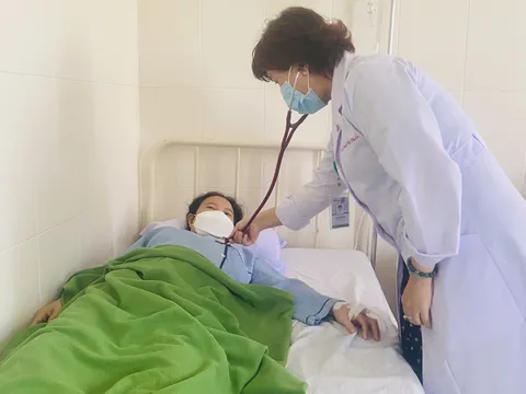 Cứu sống thai phụ mắc chứng bệnh nguy kịch khi mang thai ở tuổi 42