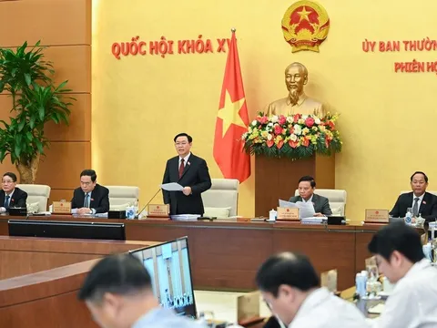 Ủy ban Thường vụ Quốc hội xem xét phê chuẩn miễn nhiệm, bổ nhiệm Đại sứ