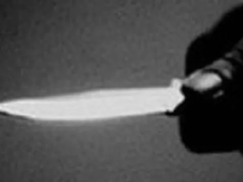 Tạm giữ nam sinh lớp 10 đâm bạn học cùng khối tử vong