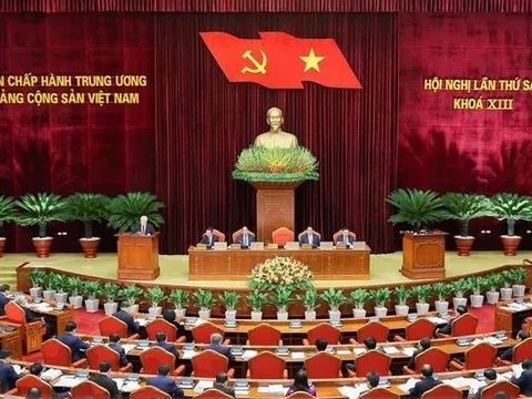 Đẩy mạnh cải cách chính sách tiền lương, nâng cao đời sống cán bộ, công chức, viên chức