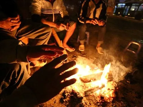 Cảnh giác với làn khói “tử thần” khi đốt than, củi để sưởi ấm