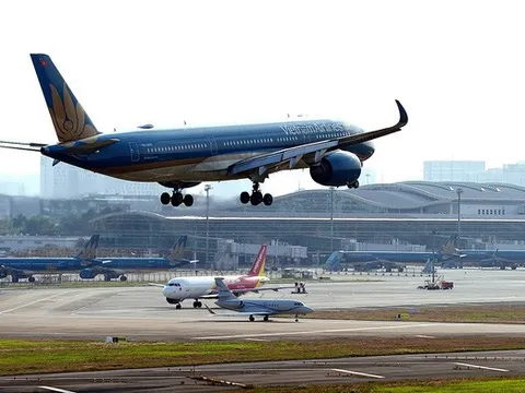 Vé máy bay Tết khan hiếm, giá tăng gấp 3 lần: Cục Hàng không nói gì?