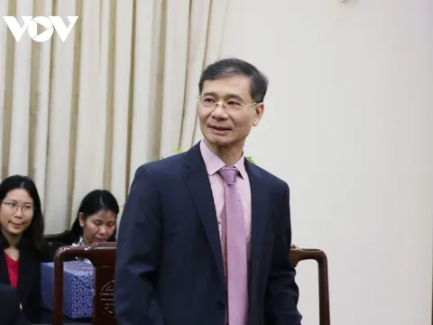 Giải bài toán lao động mất việc dịp cuối năm thế nào?