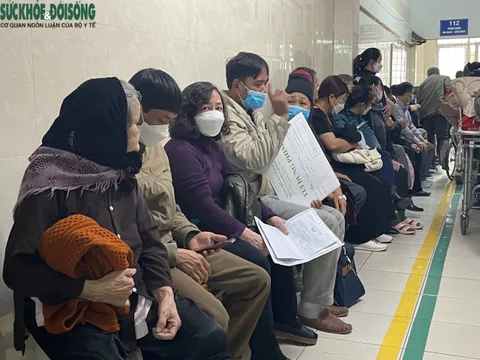 Hà Nội: Người cao tuổi vào viện tăng đột biến do thời tiết lạnh